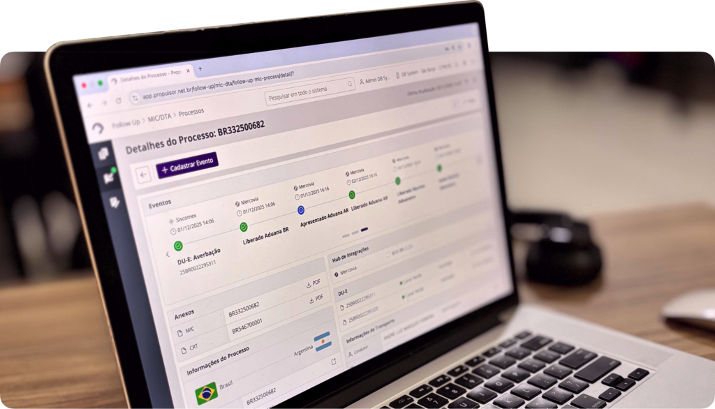Imagem de um notebook exibindo a tela do Propulsor